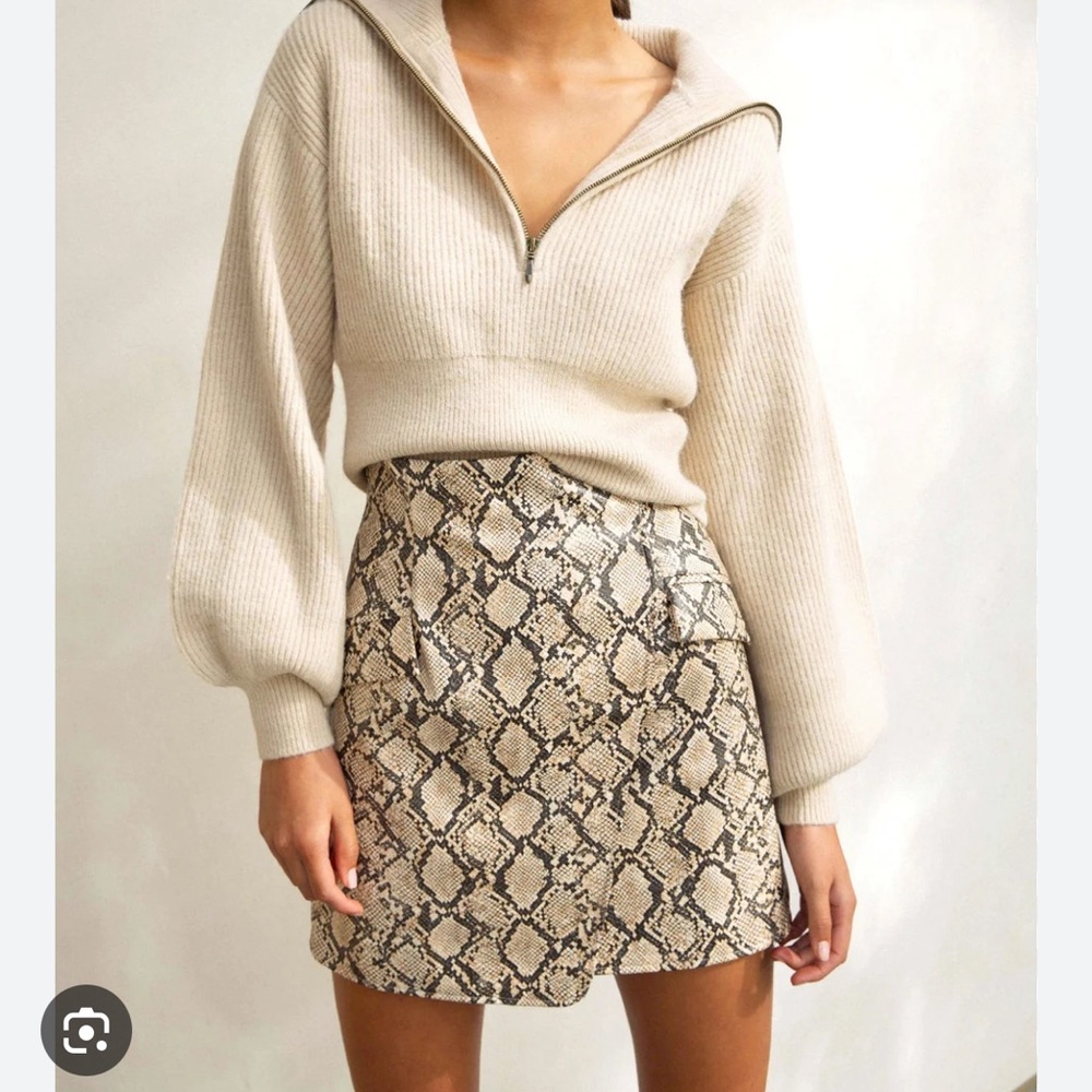 Stylish Snake Print Skirt